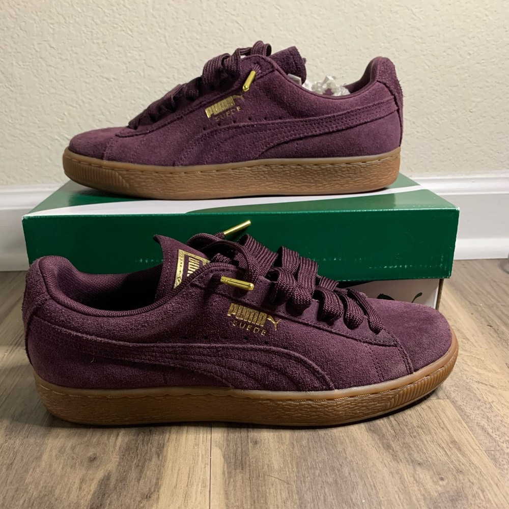 Burgundy puma sneakers